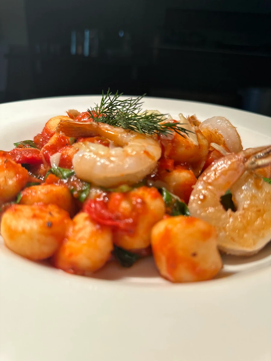 Highlights, Bistro by the Dam
