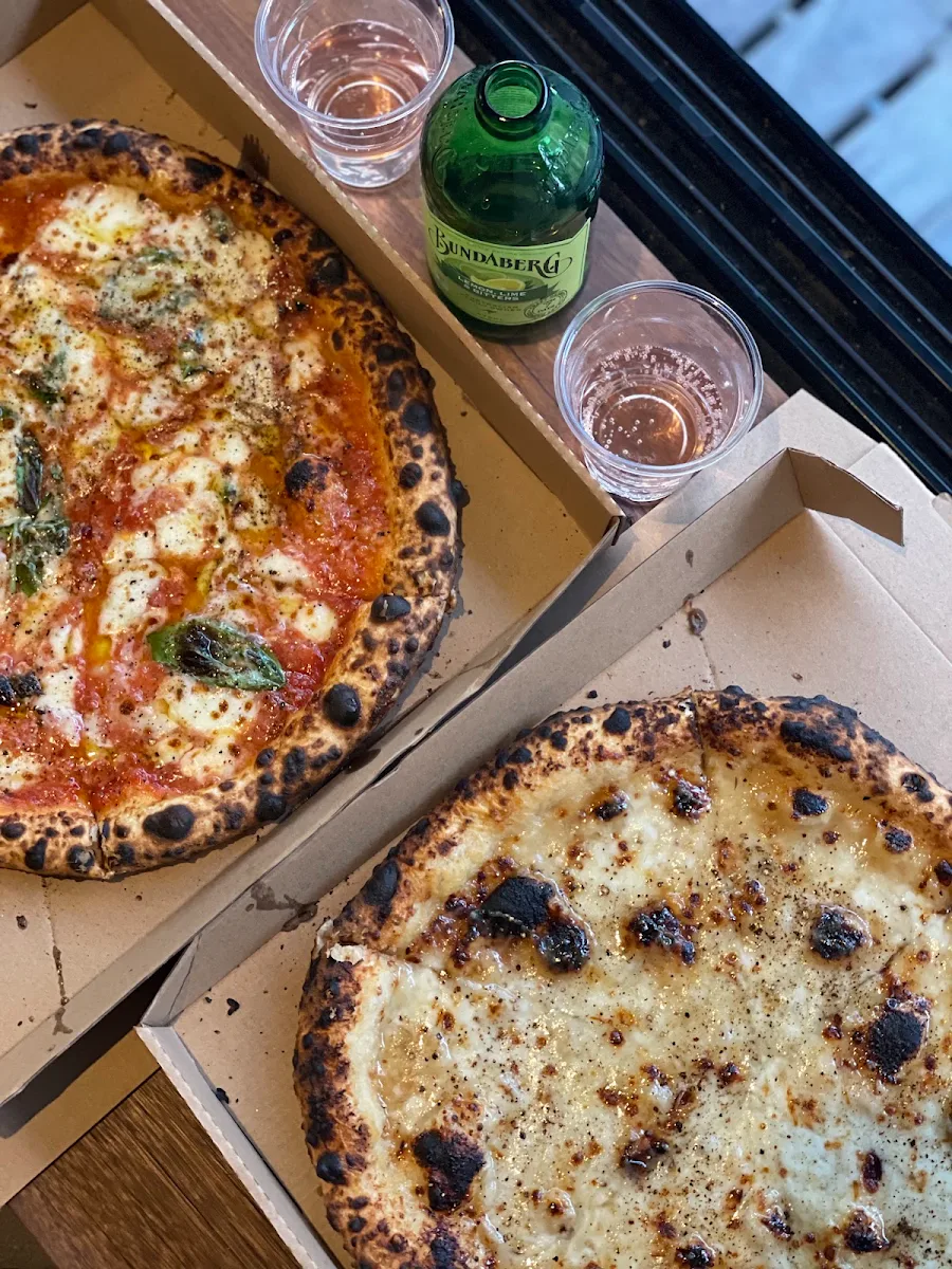 Spanner Crab Pizza, Westwood