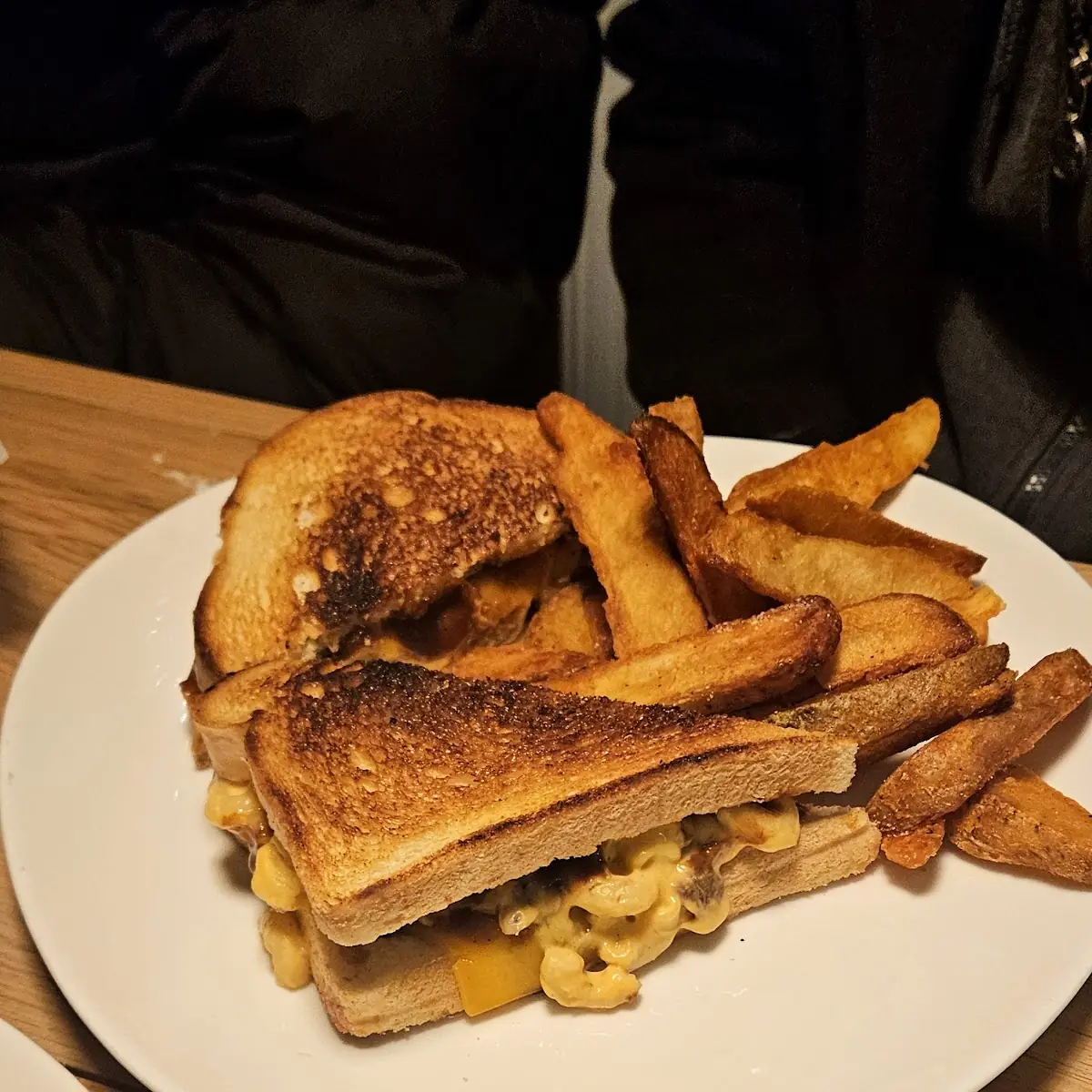 BBQ Beef Mac and Cheese