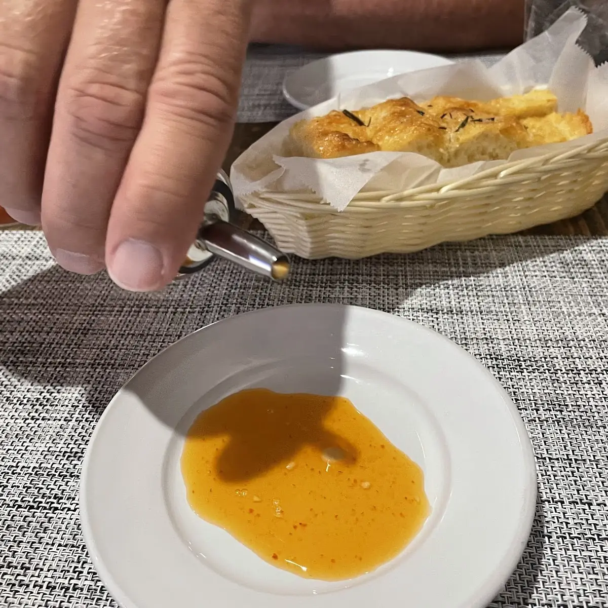 Bread with Dipping Sauce
