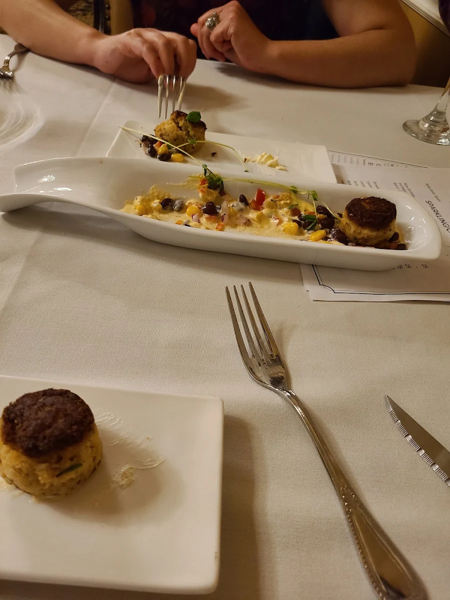 Crab Cakes, Grant Hall Dining Room & Lounge