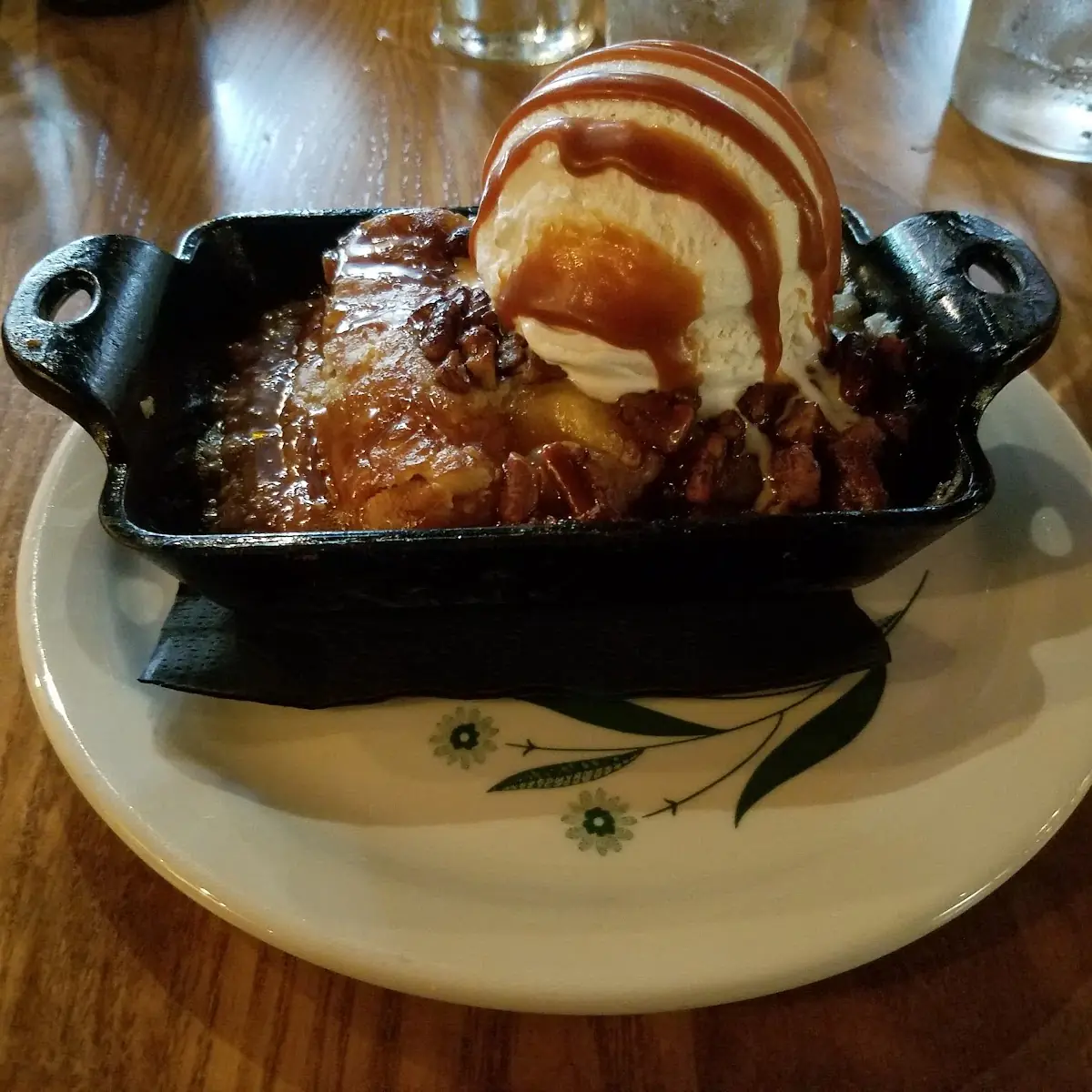 Apple Pie with Pecans and Ice Cream