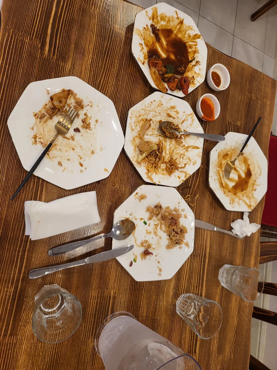 Highlights, Golden Star Buffet Restaurant