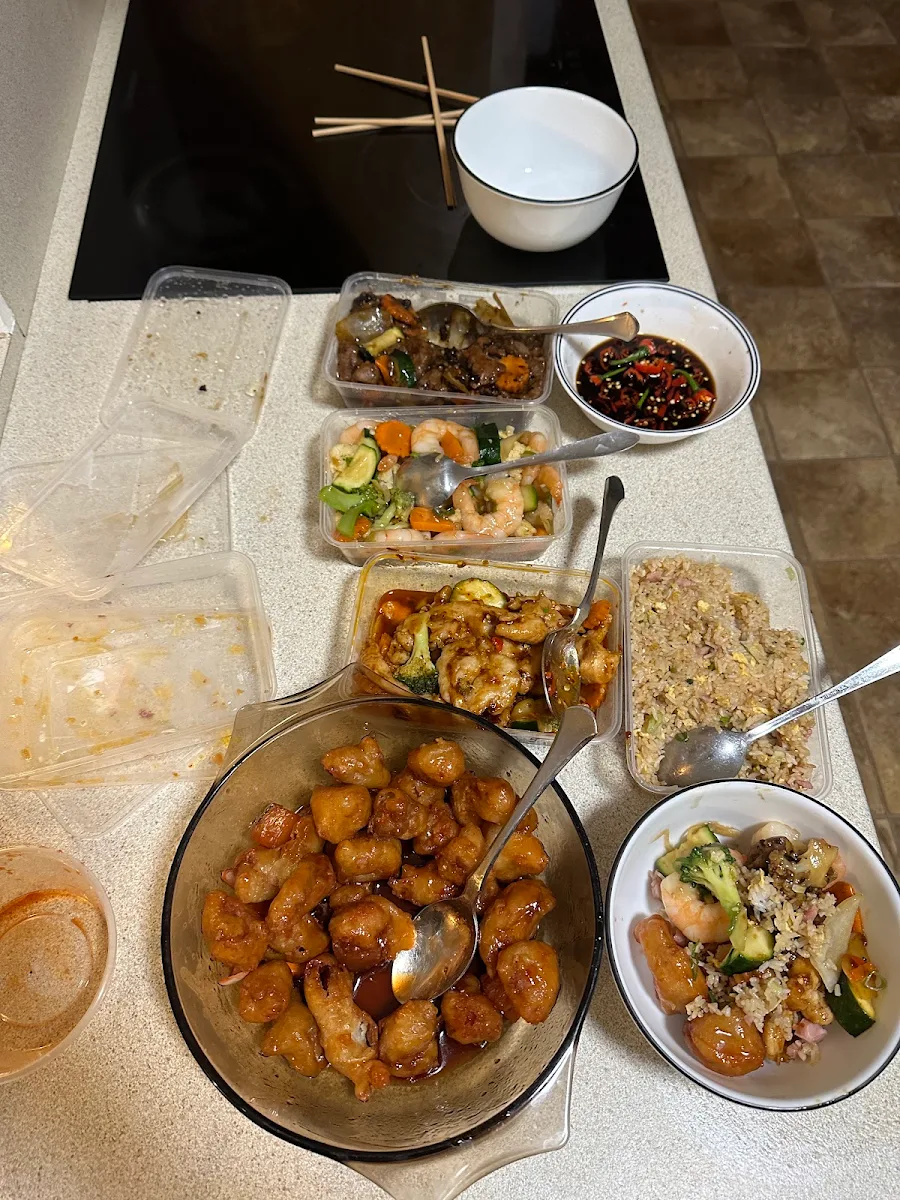 Highlights, Golden Star Buffet Restaurant