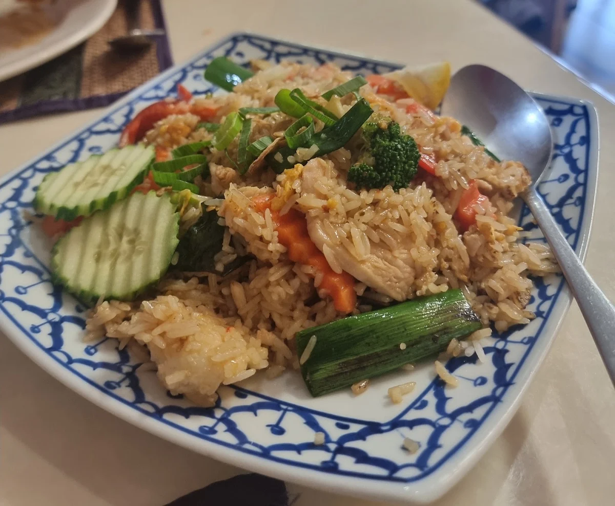 Pineapple Fried Rice Chicken, Yai’s Thai Takeaway & Cafe