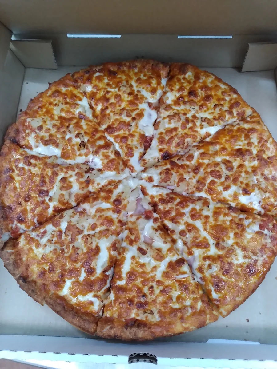 Ham and Pineapple, Pandosy pizza