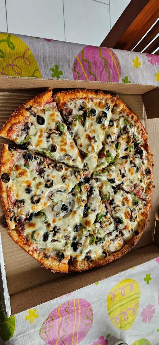 Highlights, Pandosy pizza
