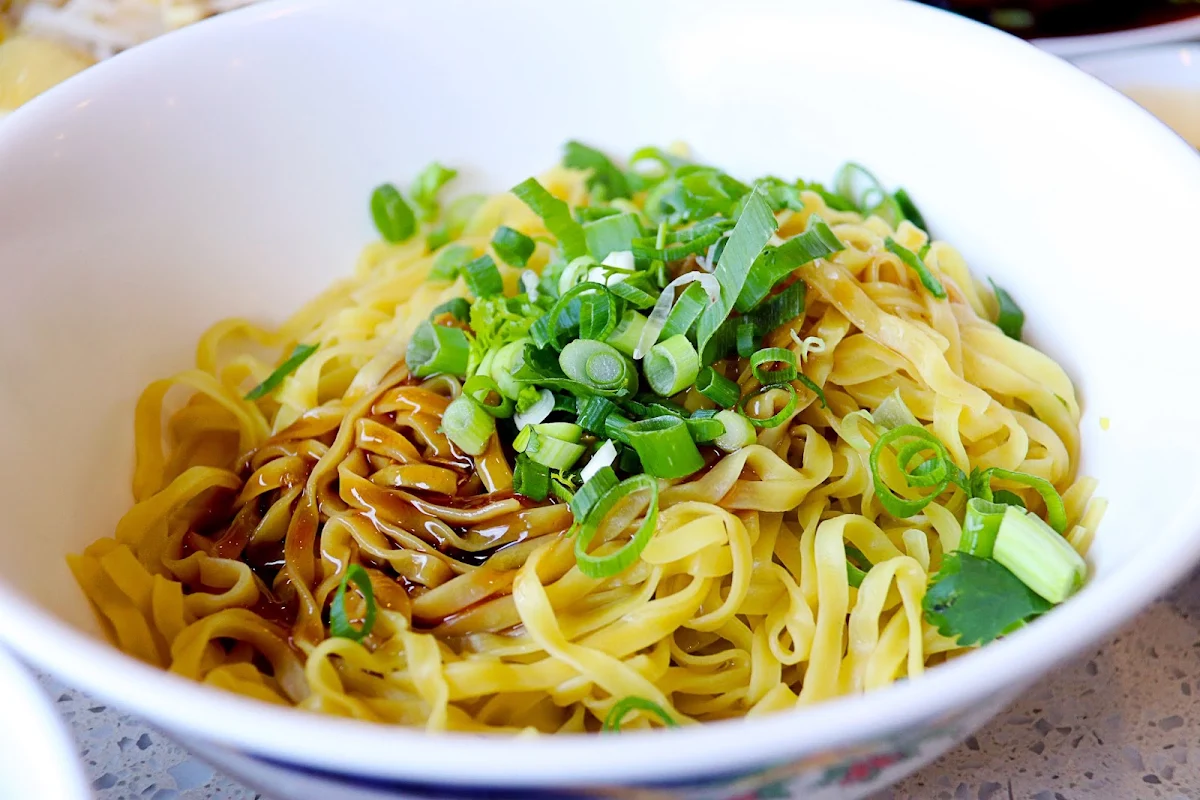 Crispy Chicken Egg Noodles, Battambang Restaurant II