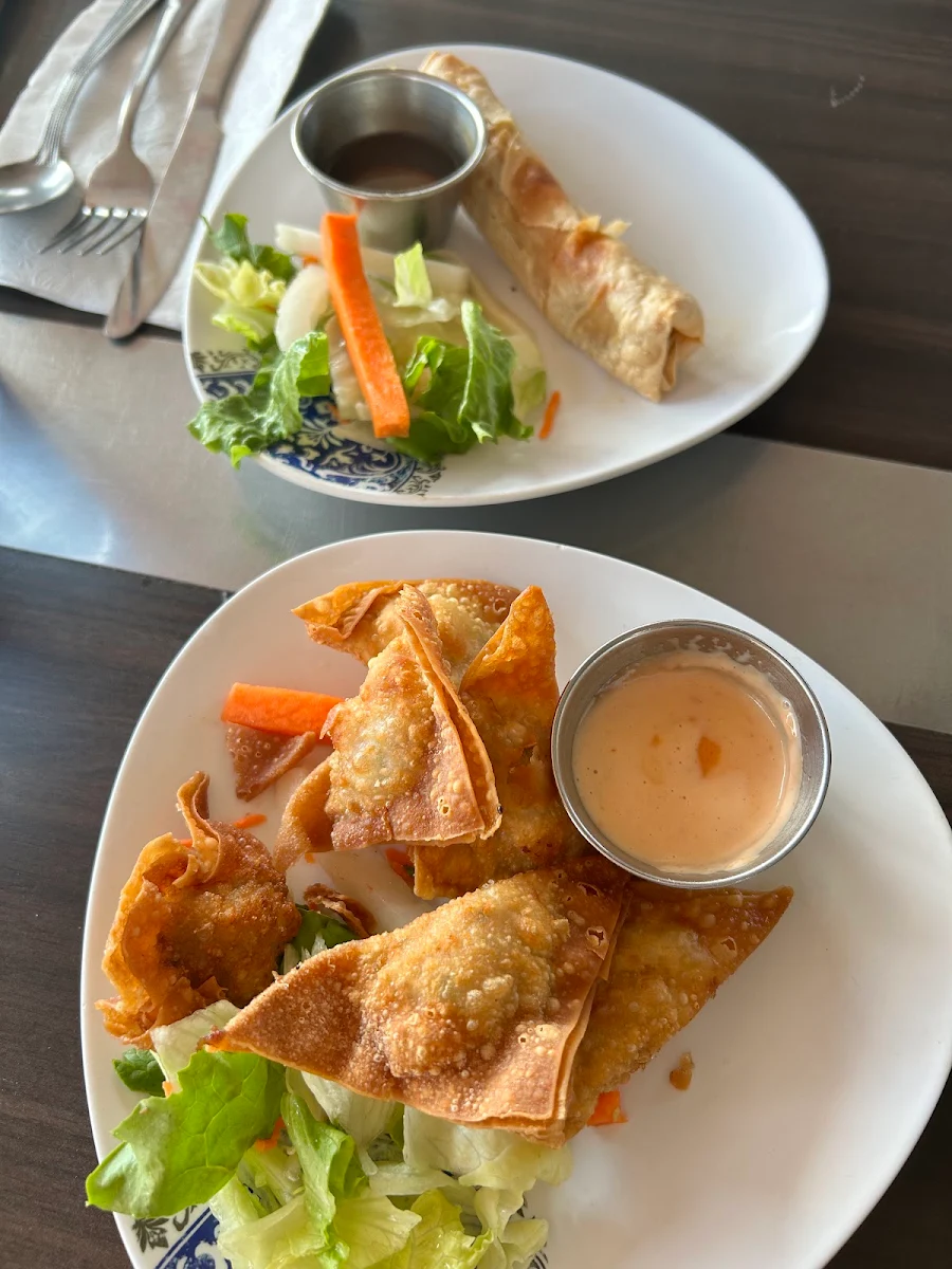 Riz frit au poulet et crevettes