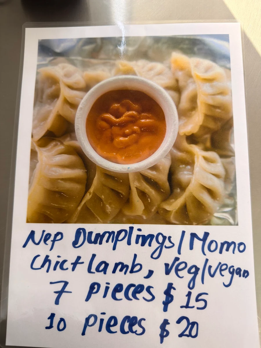 Highlights, Vik's momo