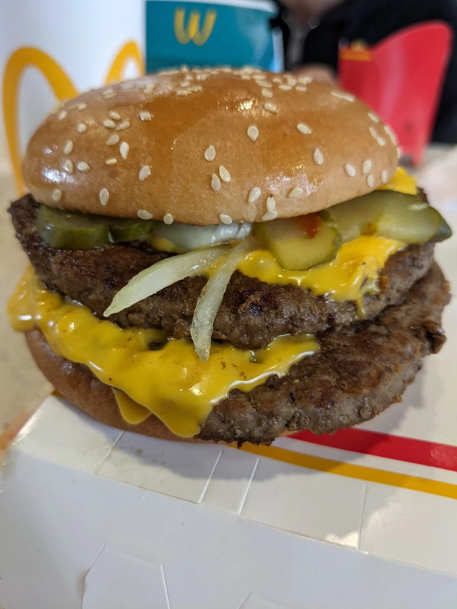 Double Cheeseburger, McDonald's Forrestfield
