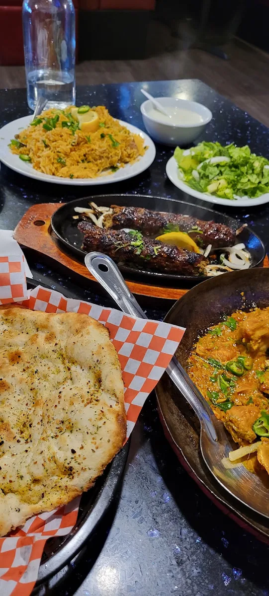 Kadai Chicken, Fatima Karahi Restaurant & Banquet Hall