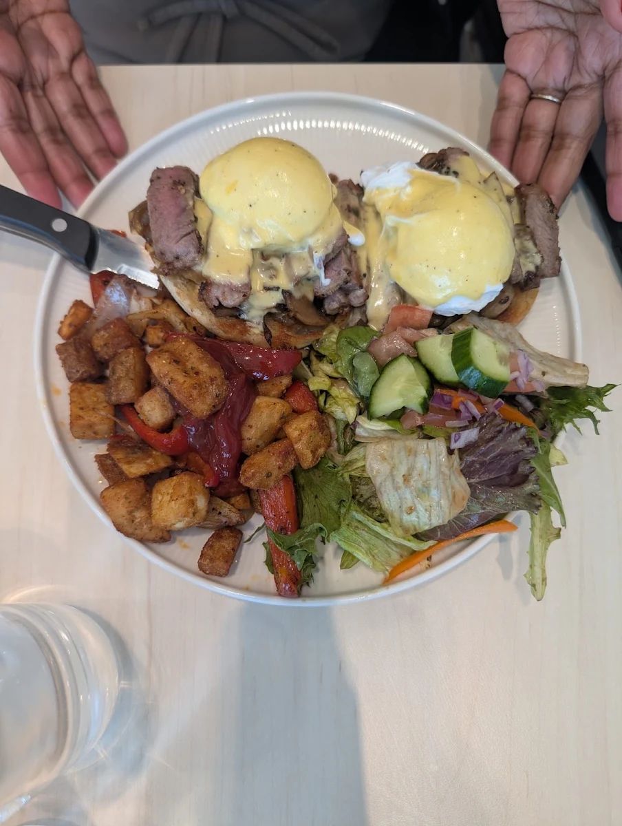 Steak Benny, Crack'd Brunch