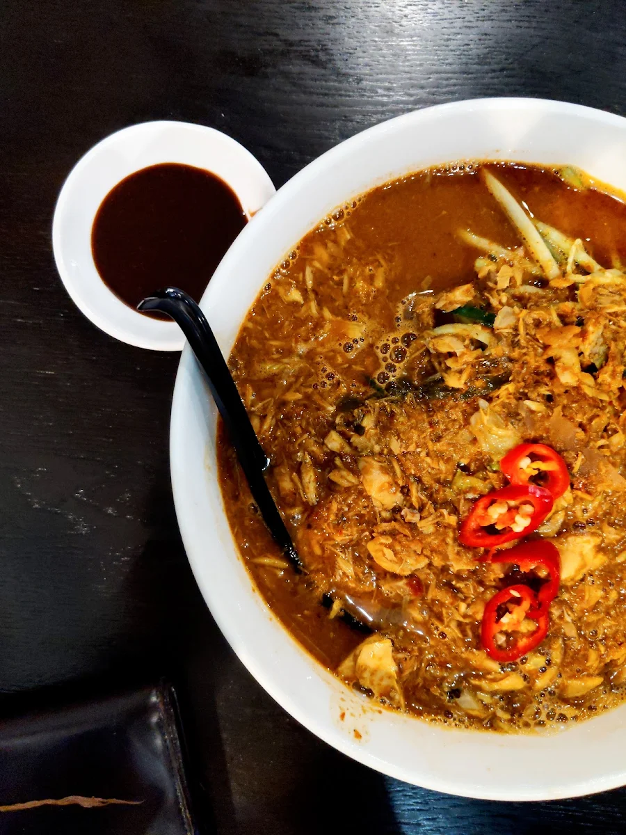 Asam Laksa, O'Town