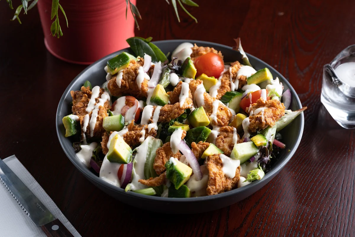 Crispy Chicken Ranch & Avo Salad