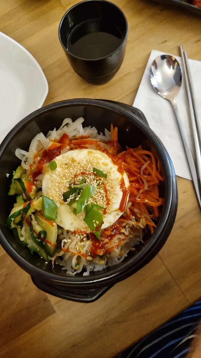 Dolsot Bibimbap, Mr & Mrs Kitchen Korean Restaurant