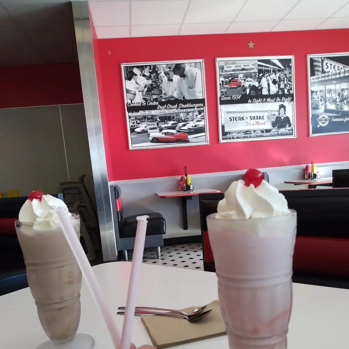 Chocolate and Strawberry Milkshakes