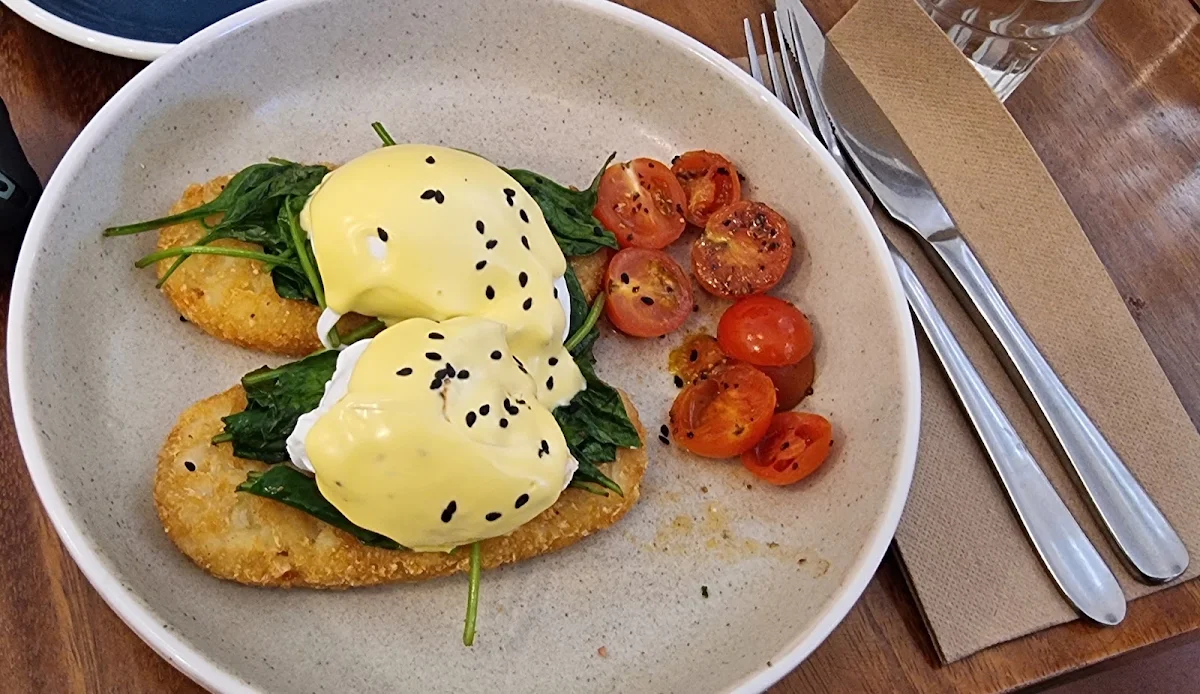 Eggs Benedict with Avocado and Bacon, Shenkin Erskineville