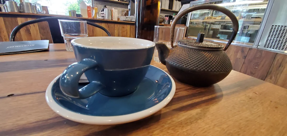 Sticky Chai, Shenkin Erskineville