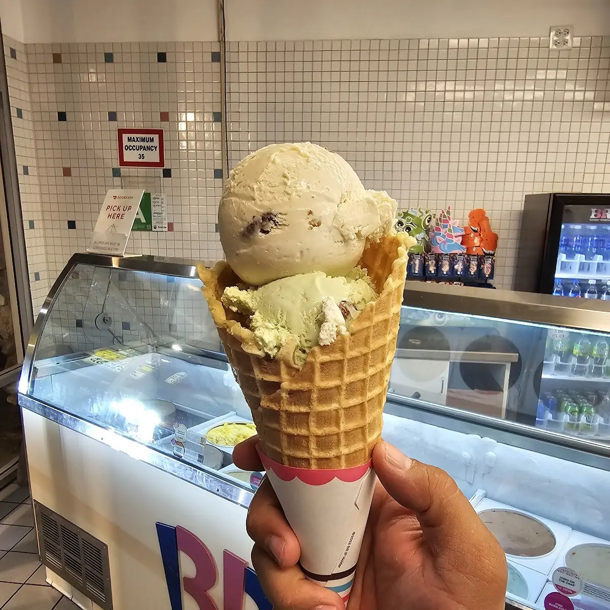 Pistachio and Butter Pecan Scoops