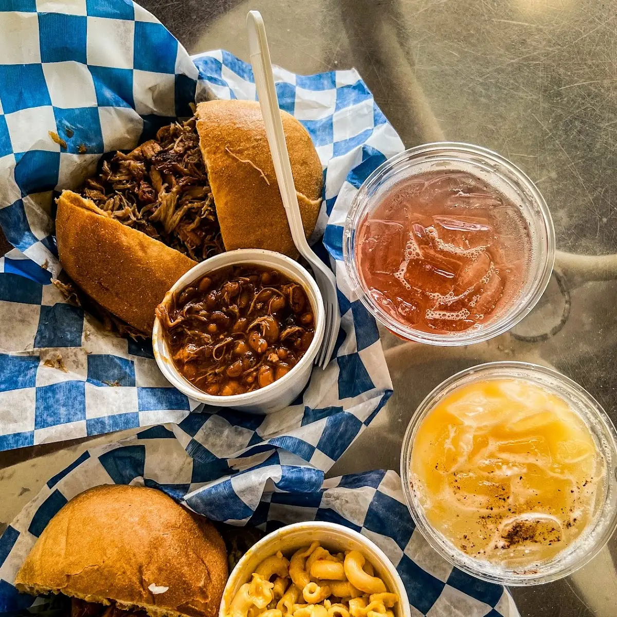 Sandwich with Pulled Pork