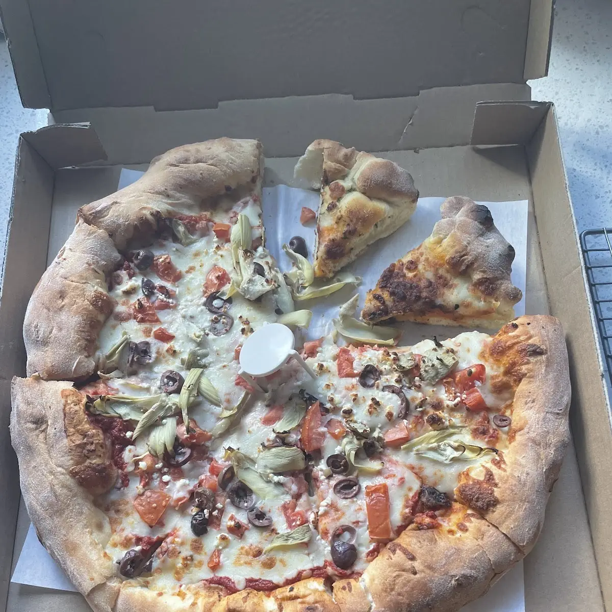 Mediterranean Pizza and Cheese Garlic Bread