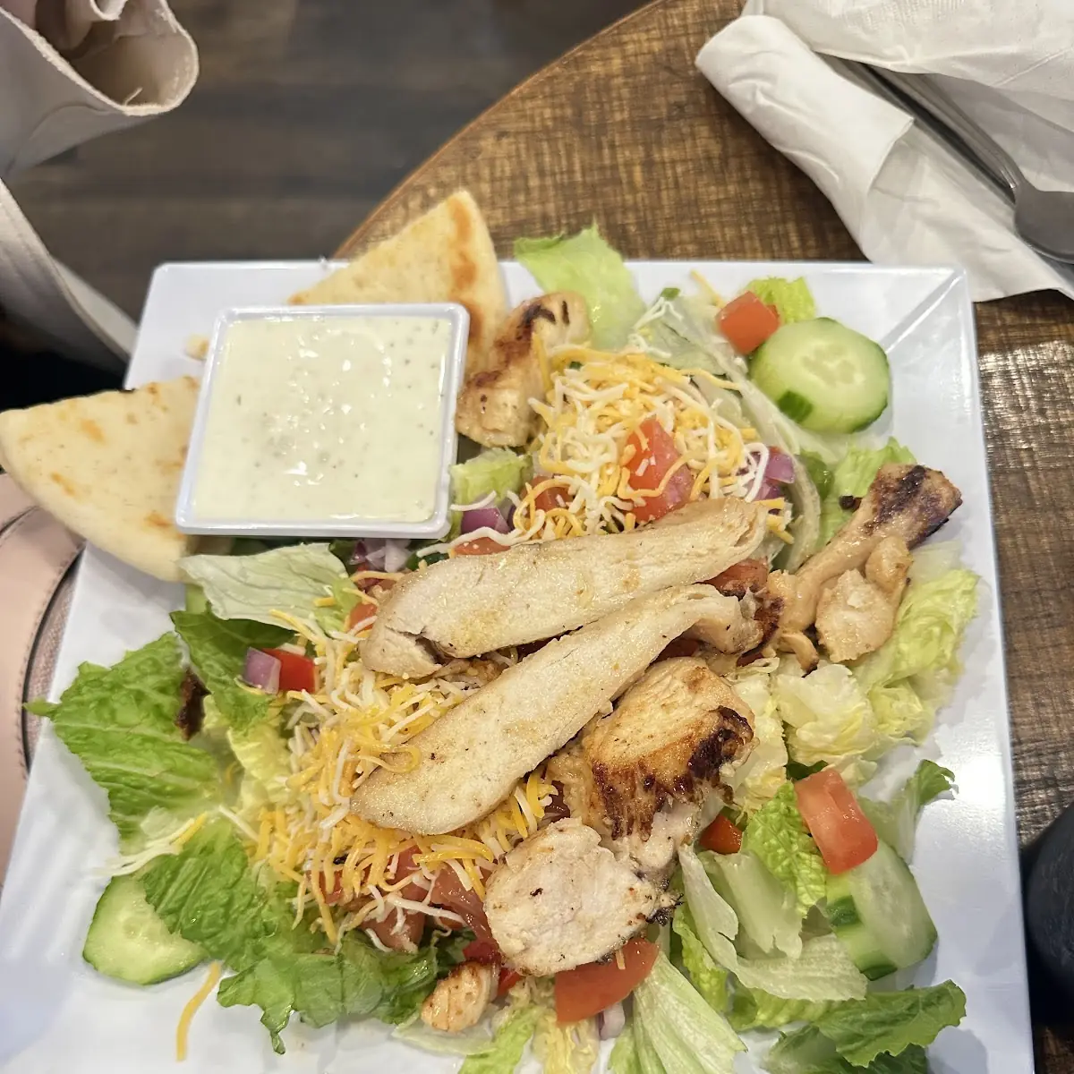 Grilled Chicken Garden Salad