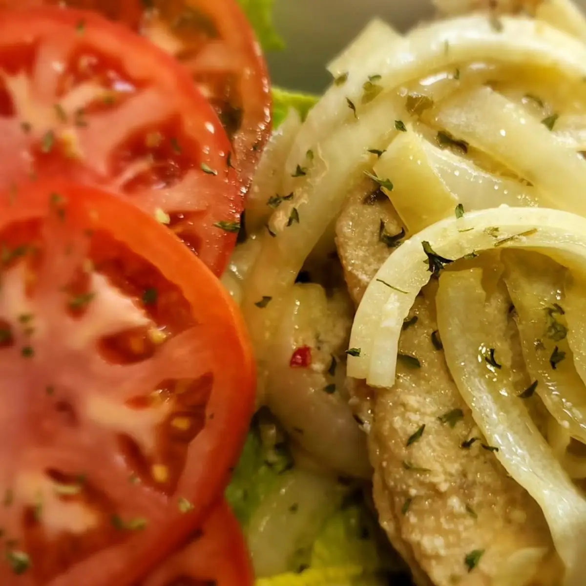 Pechuga Encebollada