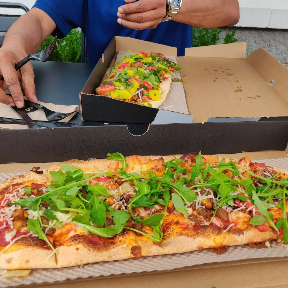 Mushroom Tomato Spinach Pizza