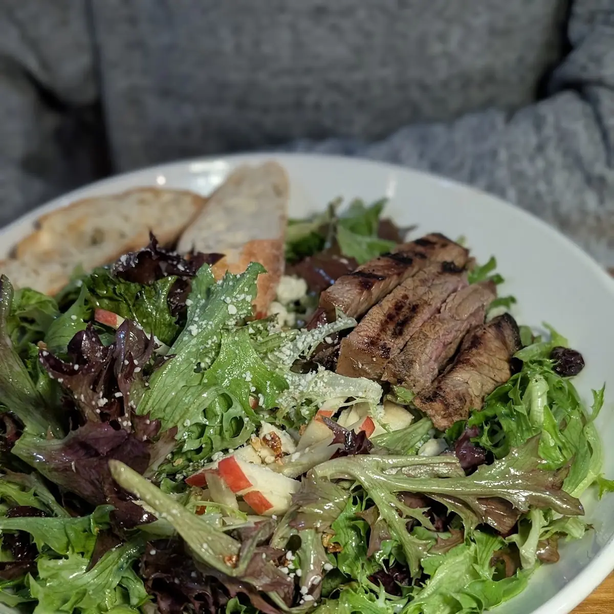Blue Cheese Steak Salad