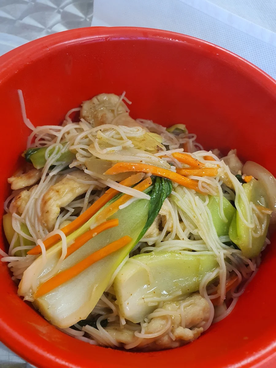 Green Curry Chicken Noodle