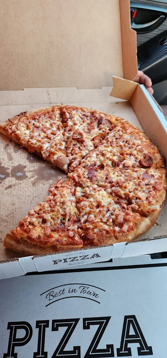 Highlights, Pizza King