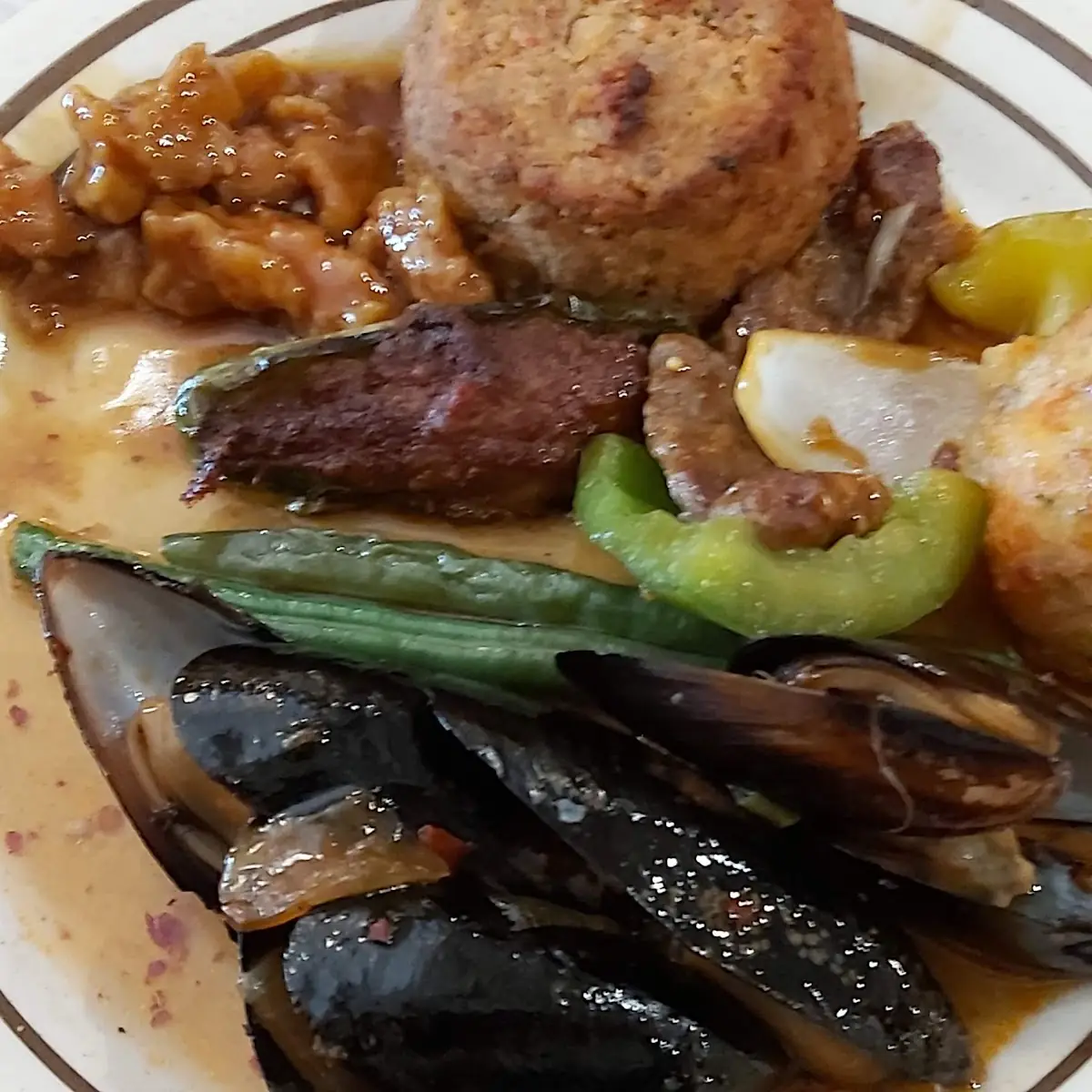 Mixed Seafood Pan Fried Noodle