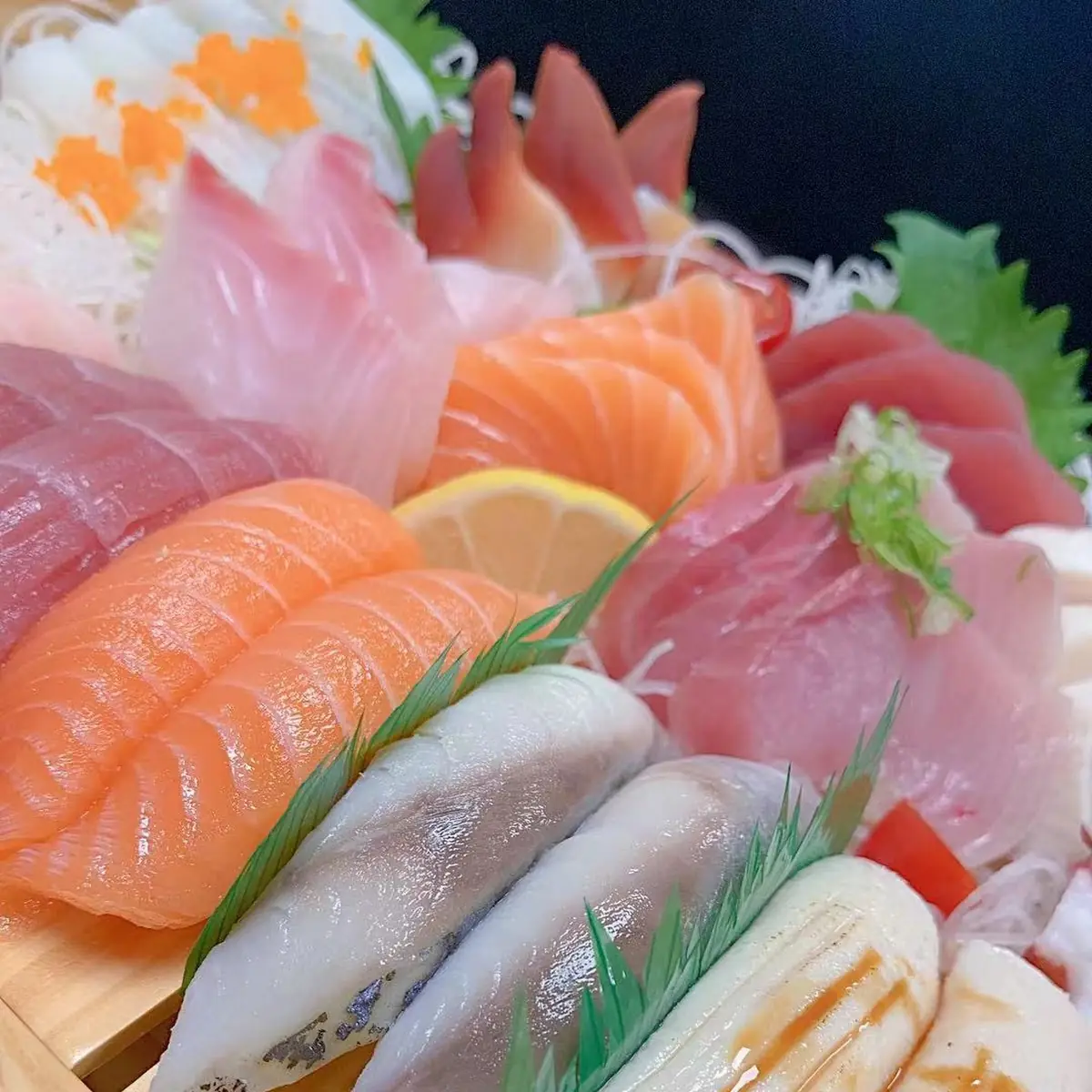 Sushi & Sashimi