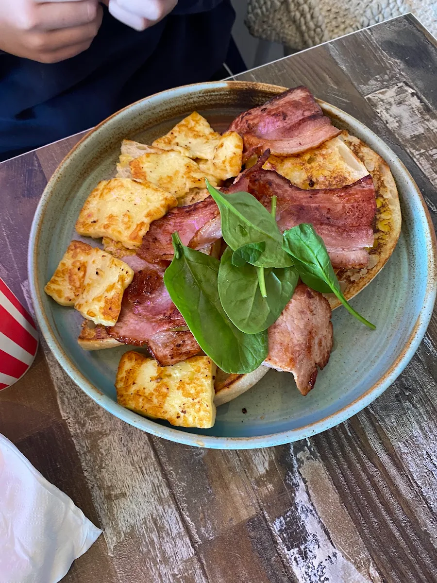 Grilled Halloumi & Bacon Benedicts, Cafe Plenty