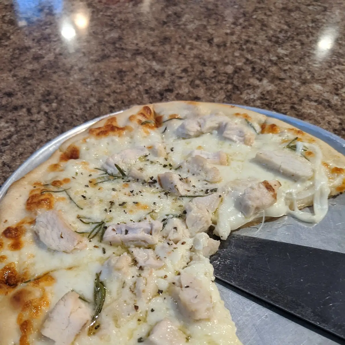 Alfredo Pizza