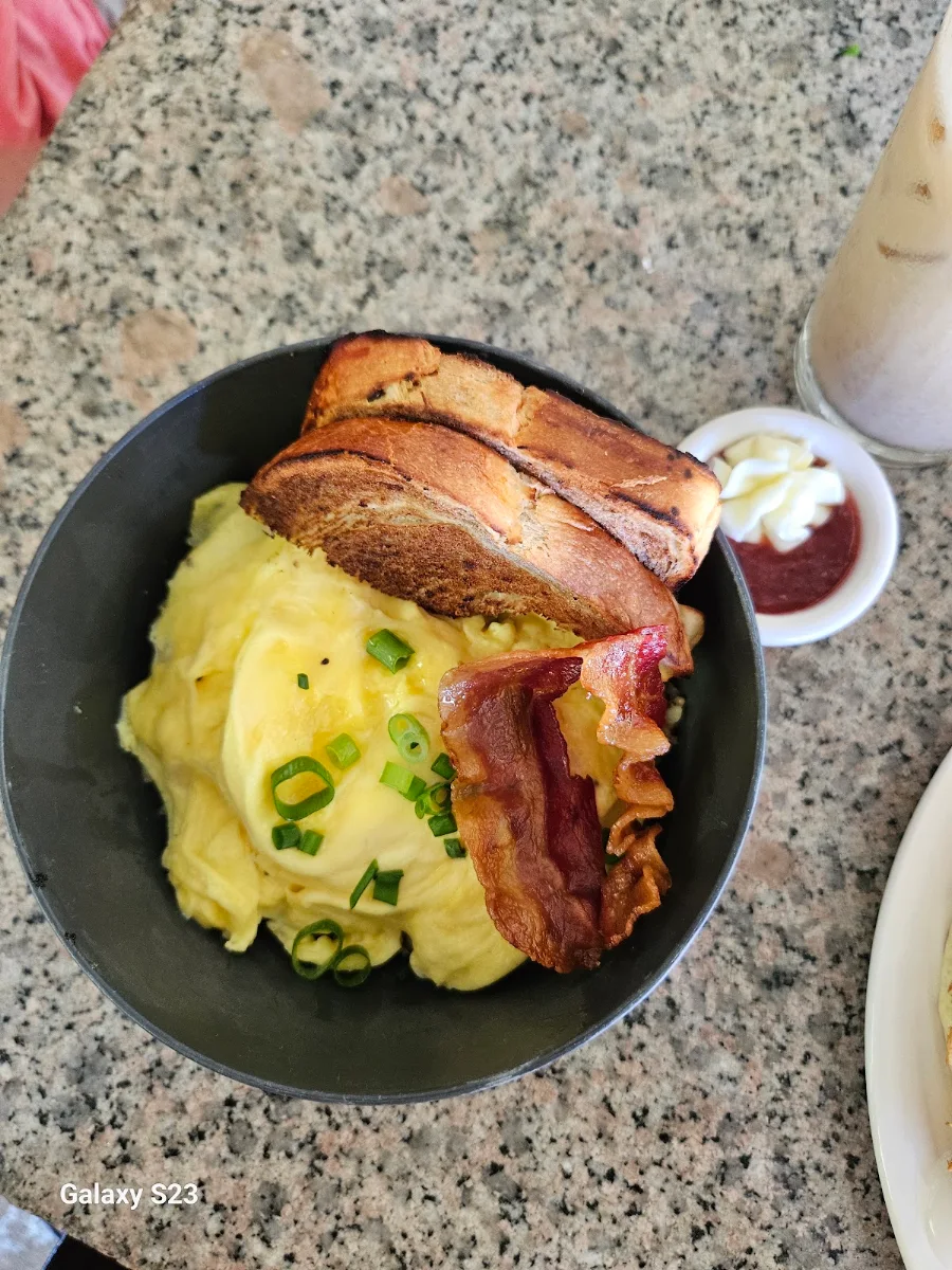 Breakfast Bowl with Fried Rice