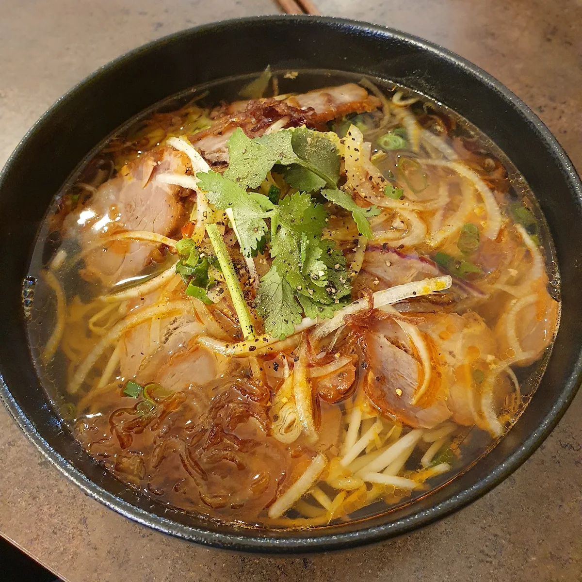Stir Fried Beef Noodles Salad