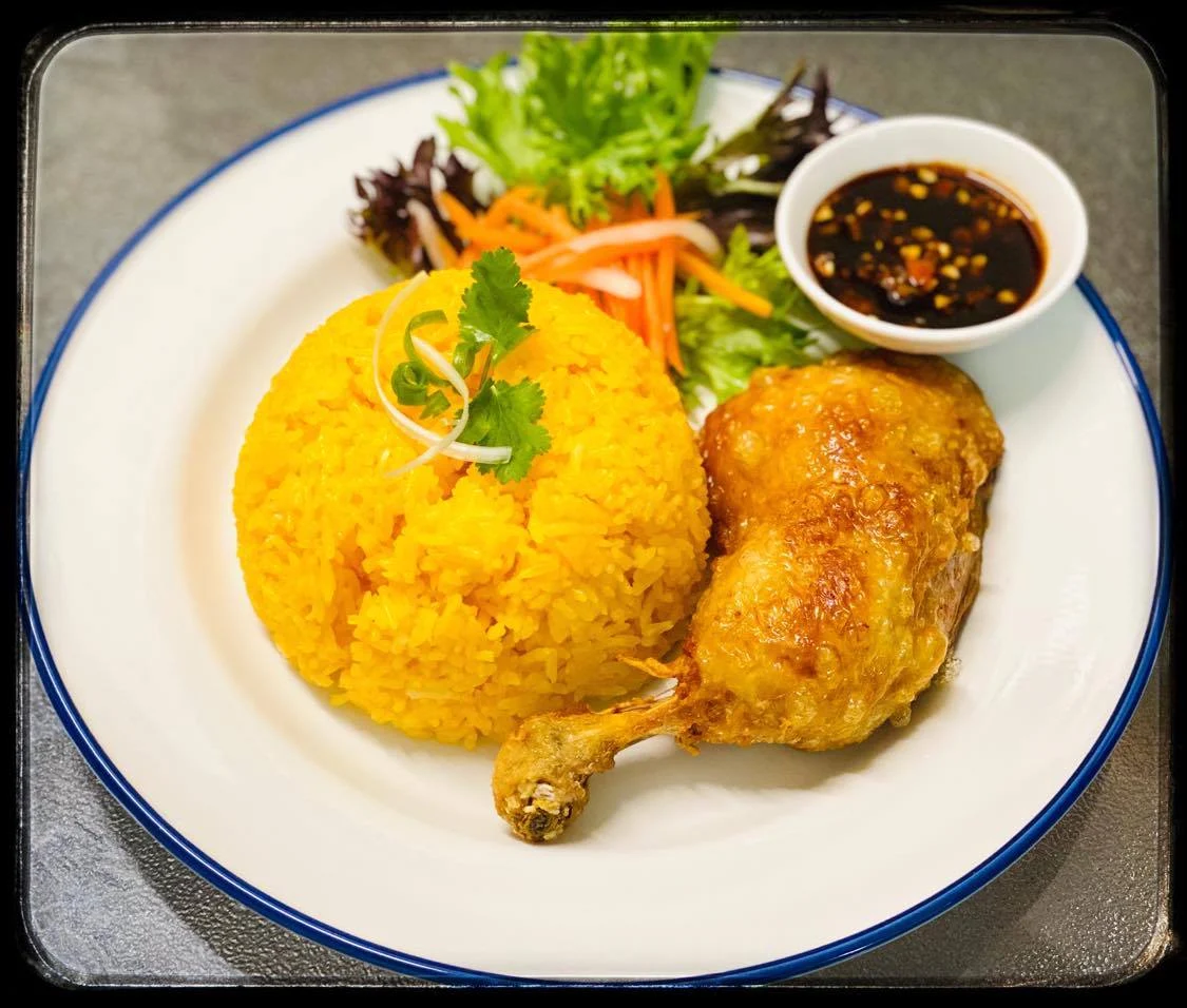 Vietnamese Crispy Chicken Rice, Noodles and Rice Restaurant