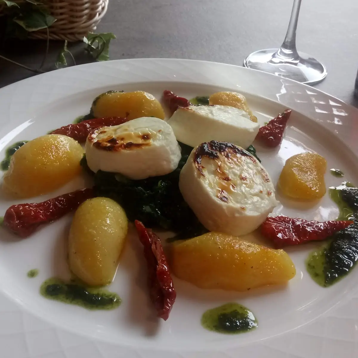 Gebackener Ziegenkäse Mit Sommergemüse