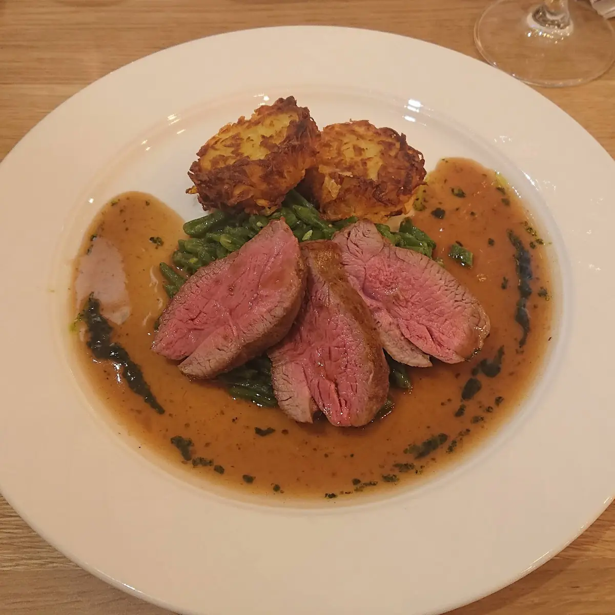Lammhüfte Auf Bohnengemüse
