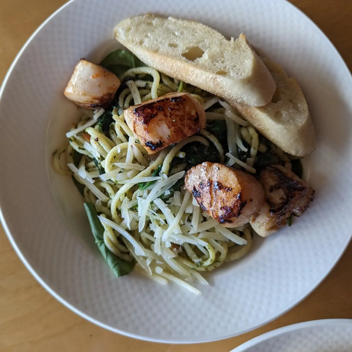 Fresco Verde Pasta with Seared Scallops