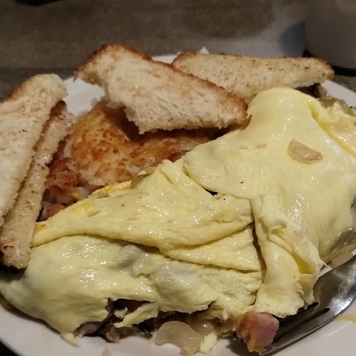Philly Cheesesteak Omelette