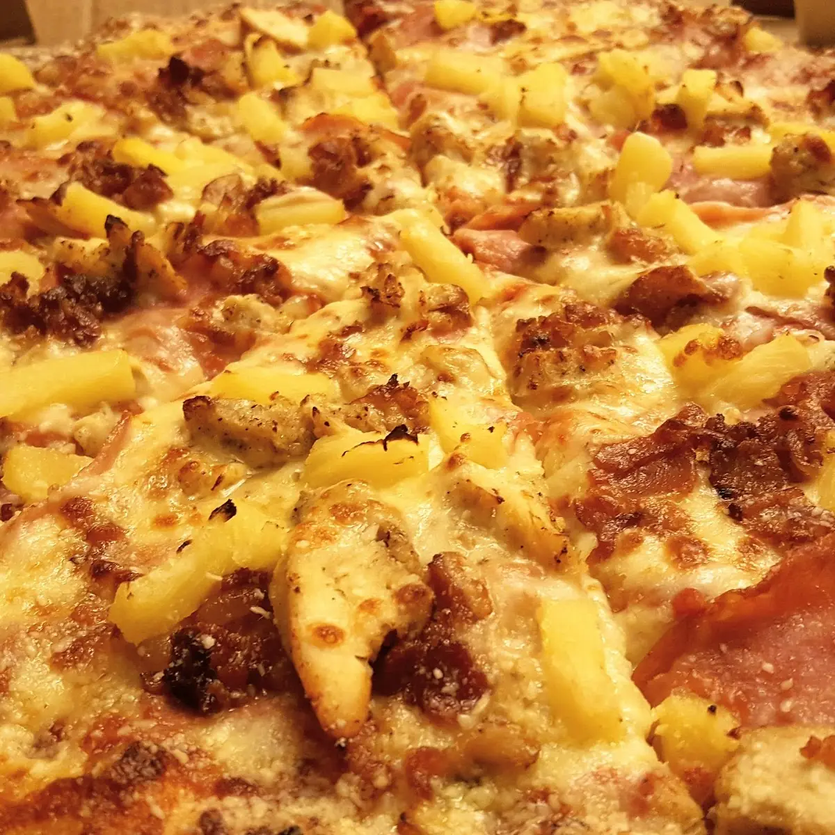 Hawaiian Chicken Pizza