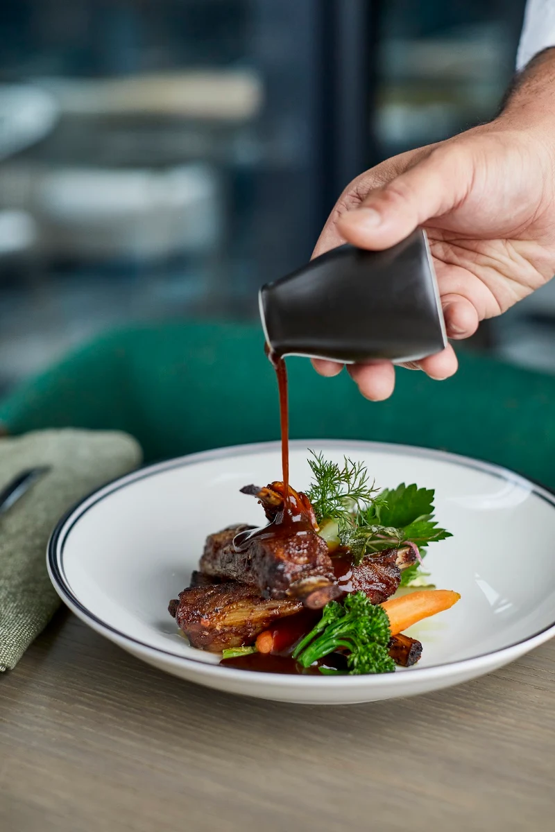 Highlights, Port Bistro