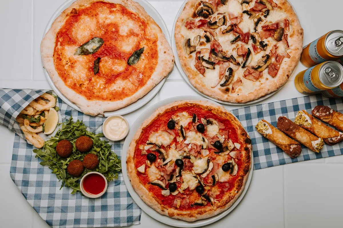 Pizza for Two, Amalfi Pizzeria