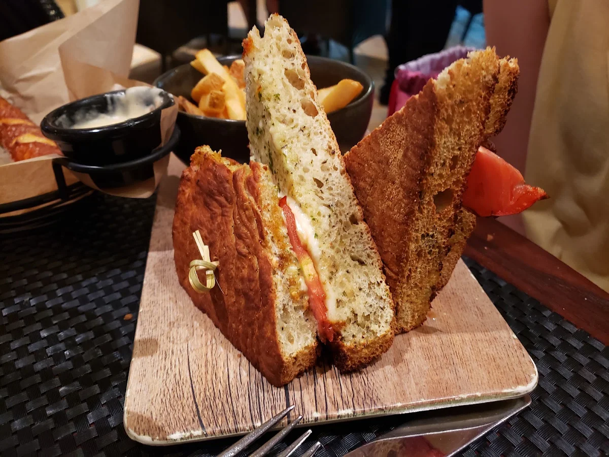 Tomato Mozzarella Sandwich
