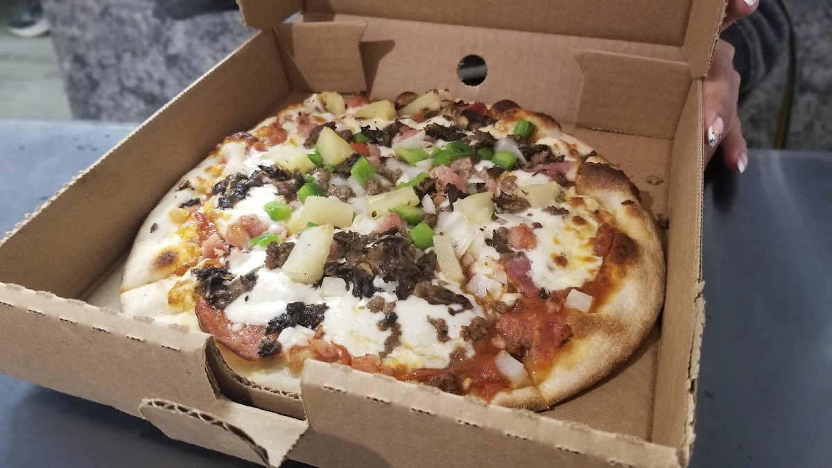 9 Combination Pizza
