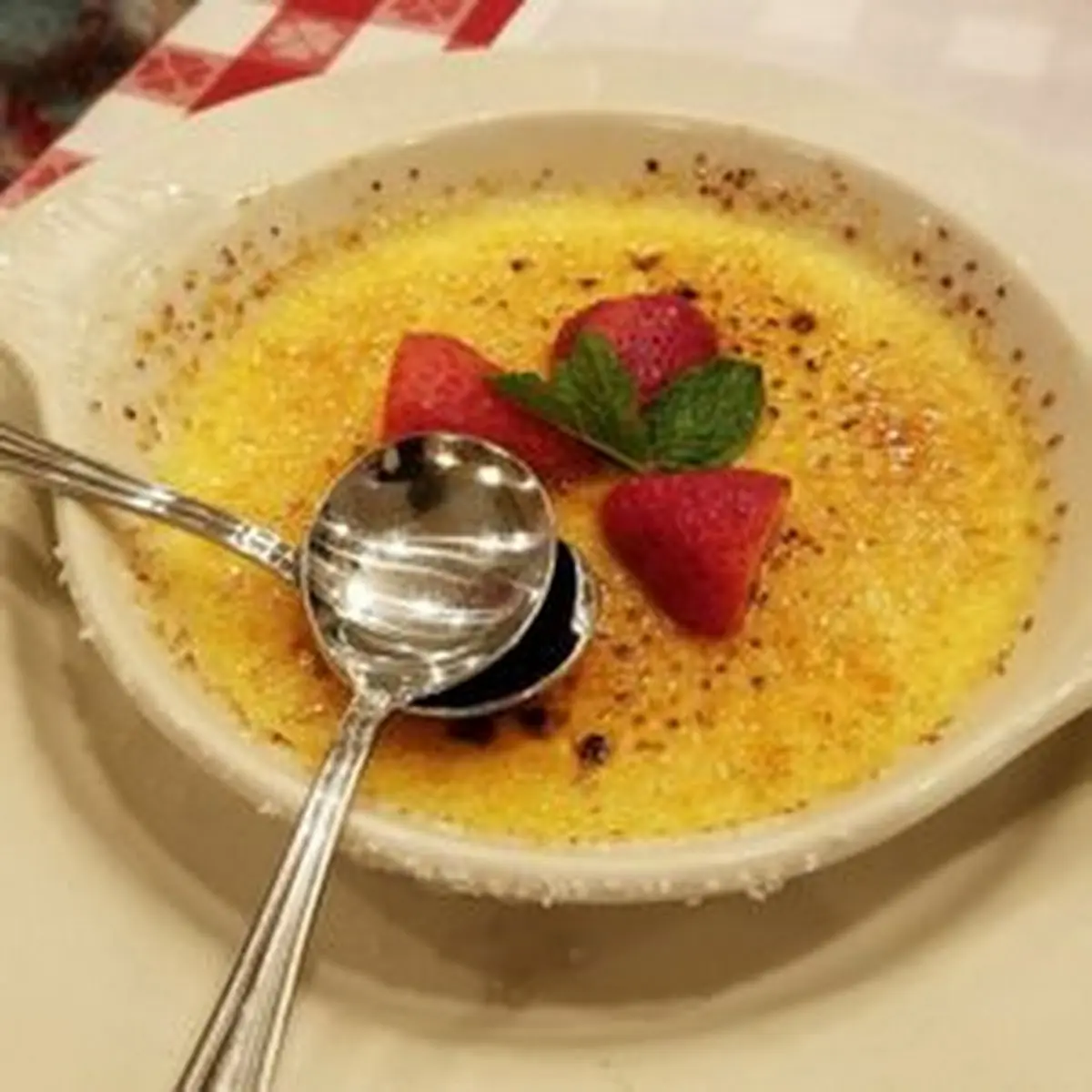 Crème Brûlée with Fresh Strawberries