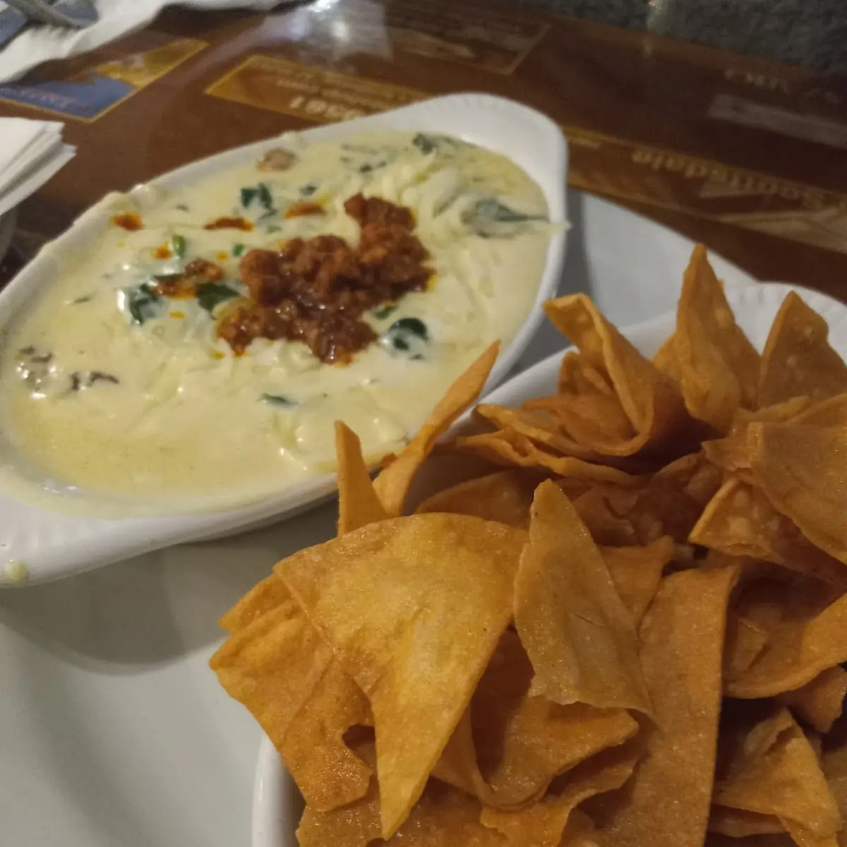 Queso Fundido Con Chorizo
